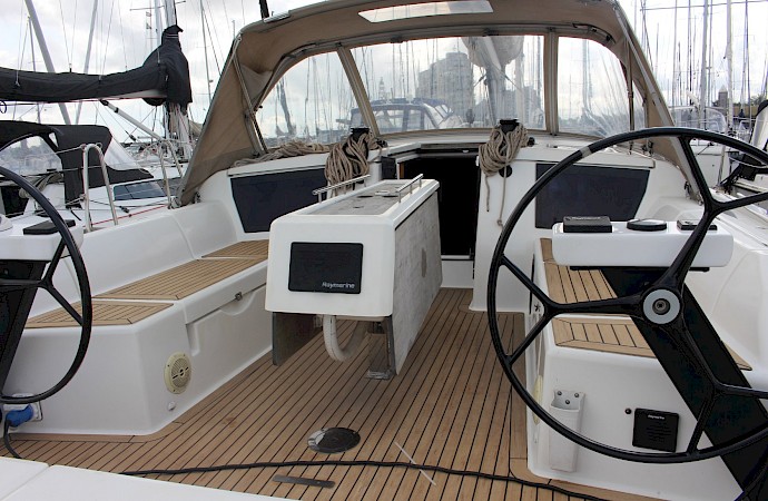 Dufour 430 Grand Large